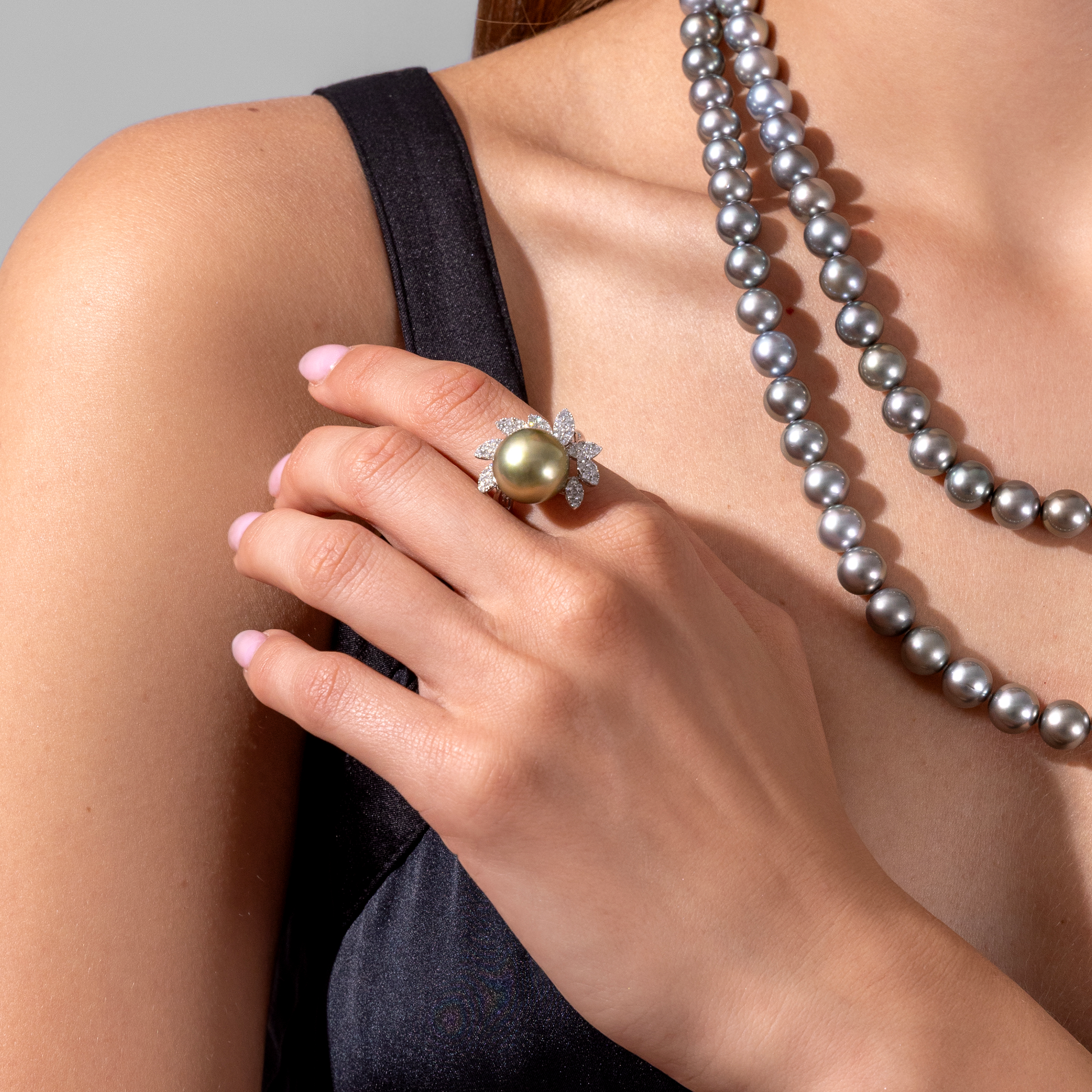 White Gold / Pistachio Tahitian