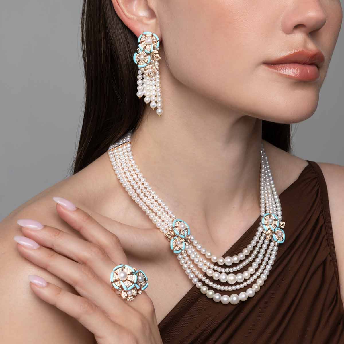 Rose Gold / White Freshwater