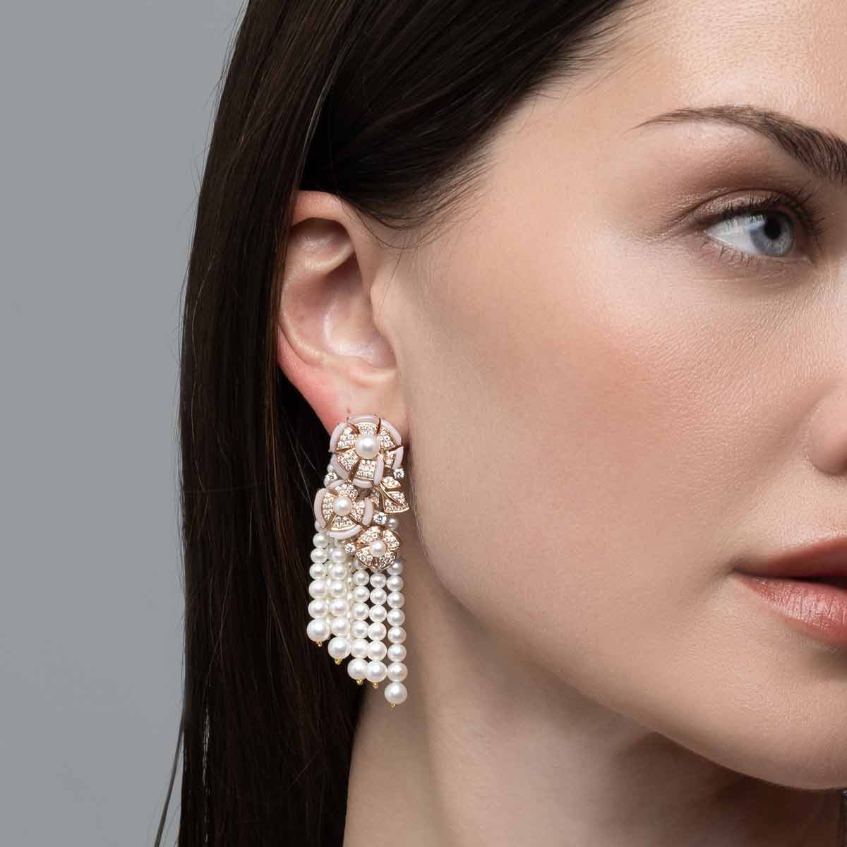 Rose Gold / White Freshwater