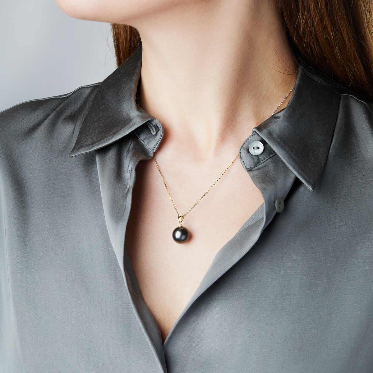 Yellow Gold / Black Tahitian / 11mm