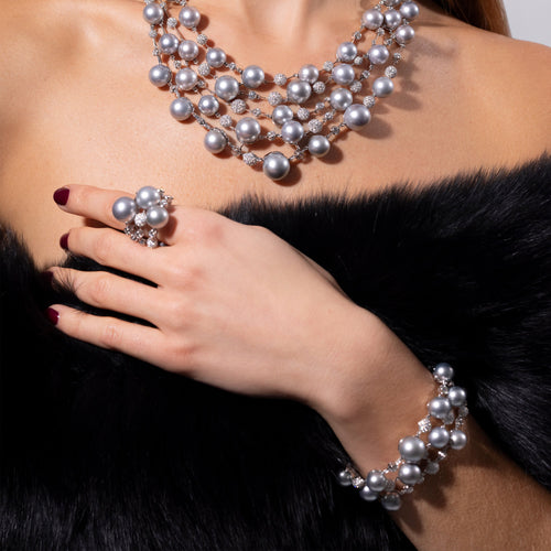 White Gold / Grey Tahitian