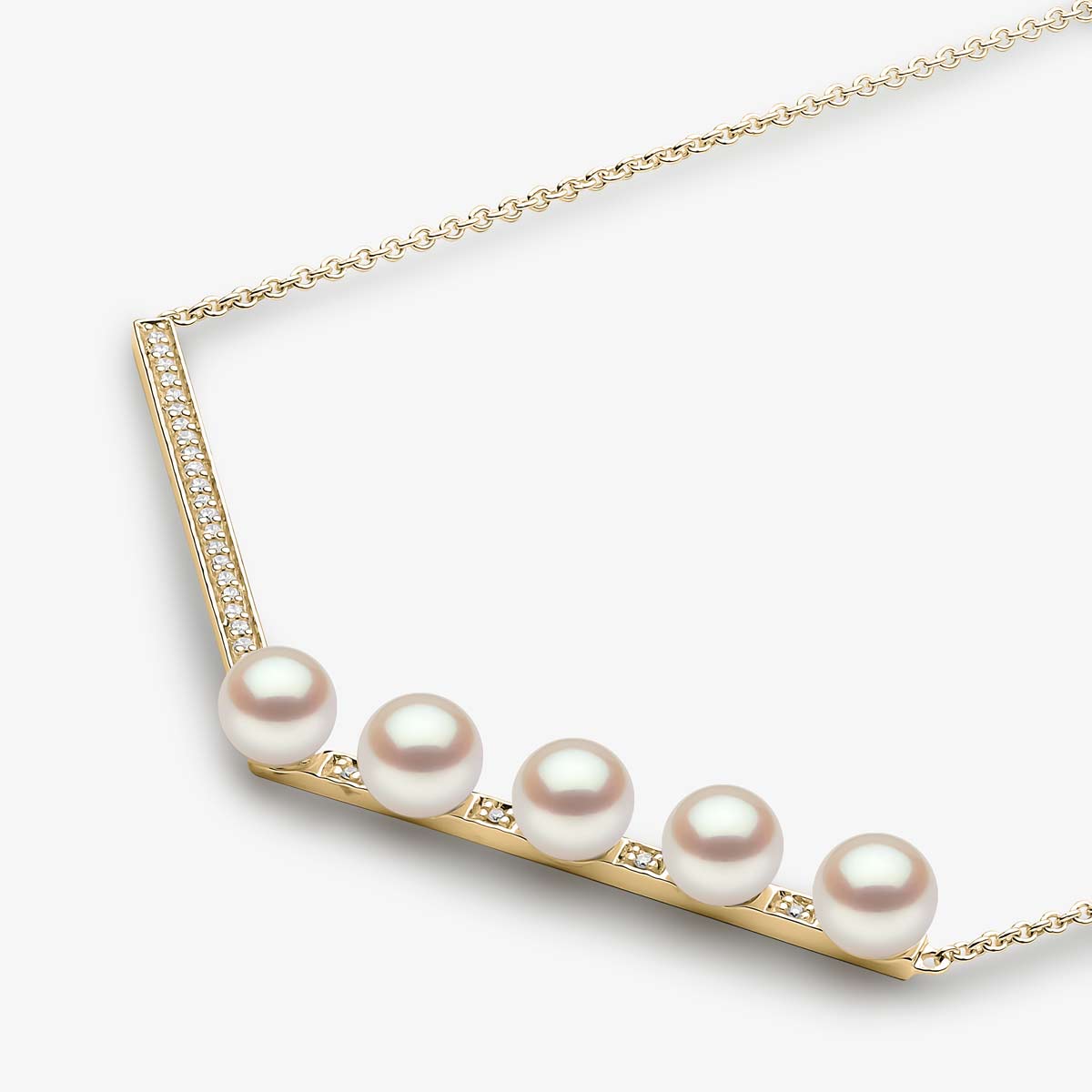 Yellow Gold / White Freshwater