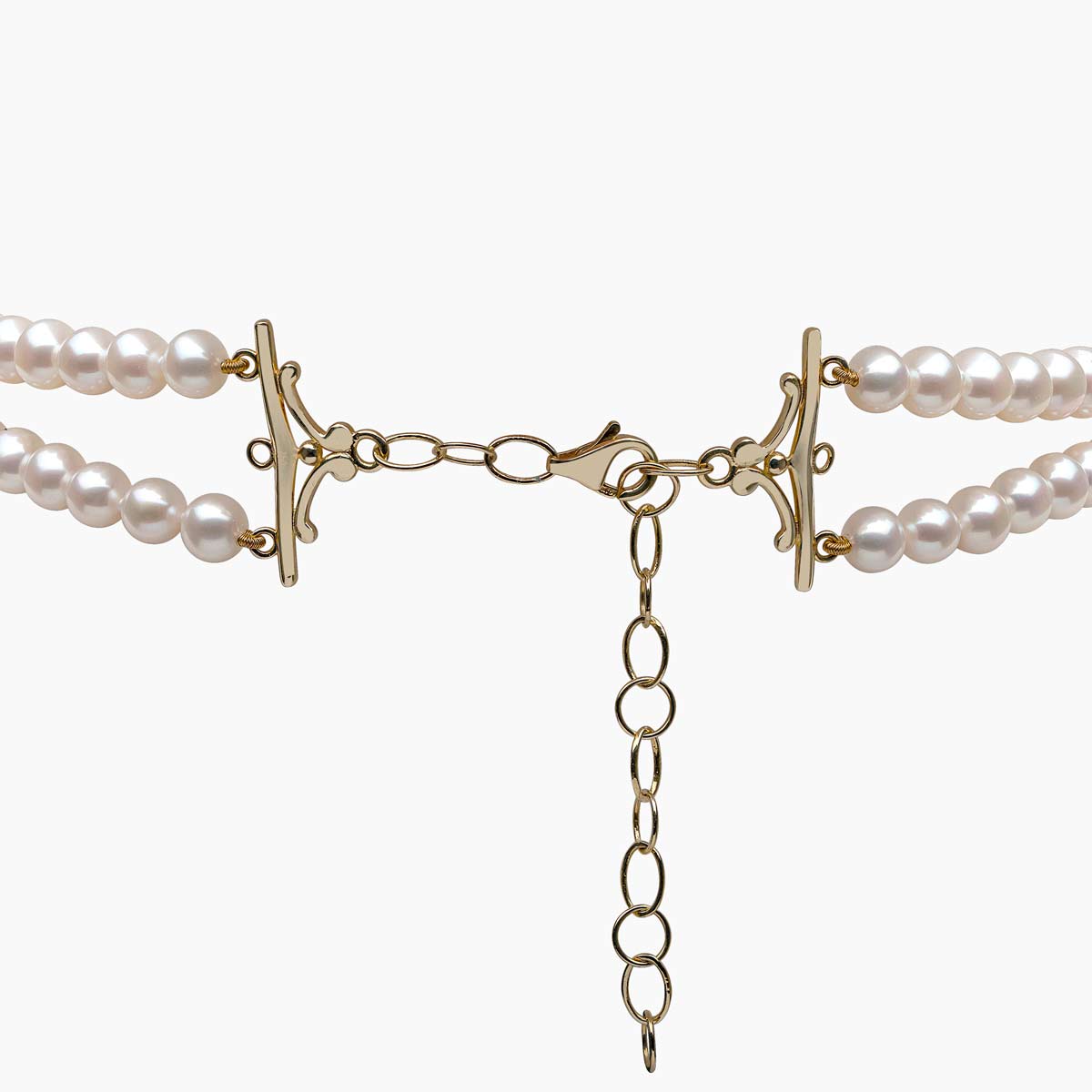 Yellow Gold / White Freshwater