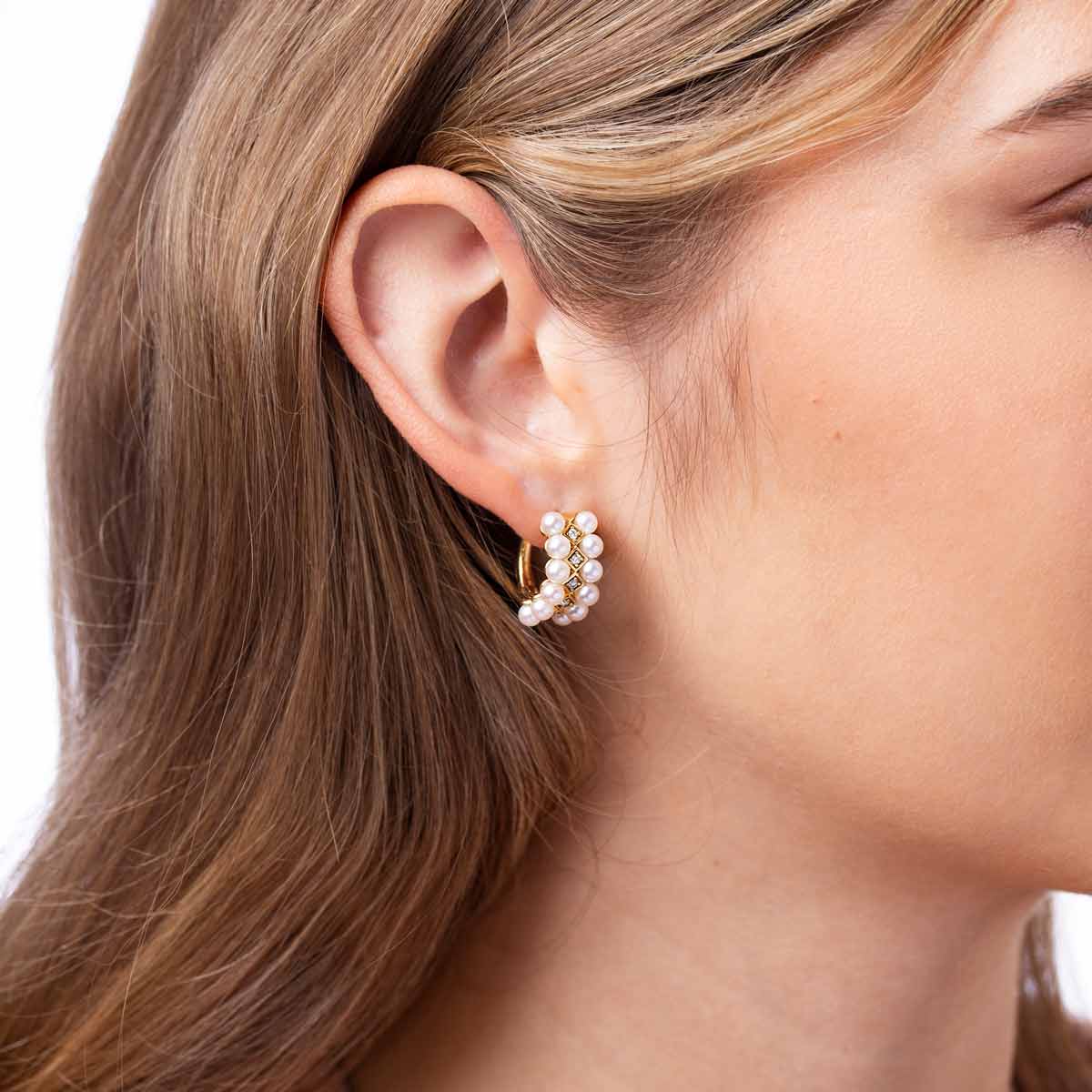 Yellow Gold / White Japanese Akoya