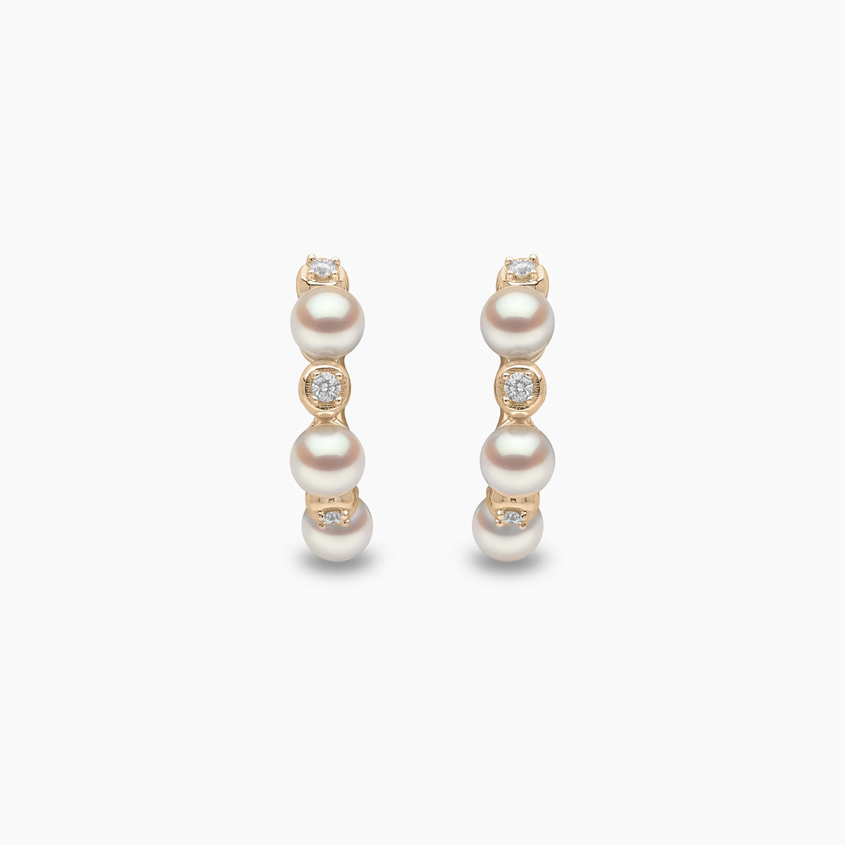 Yellow Gold / White Japanese Akoya