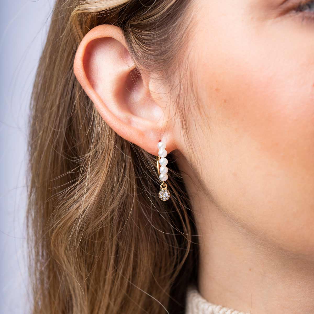 Yellow Gold / White Japanese Akoya