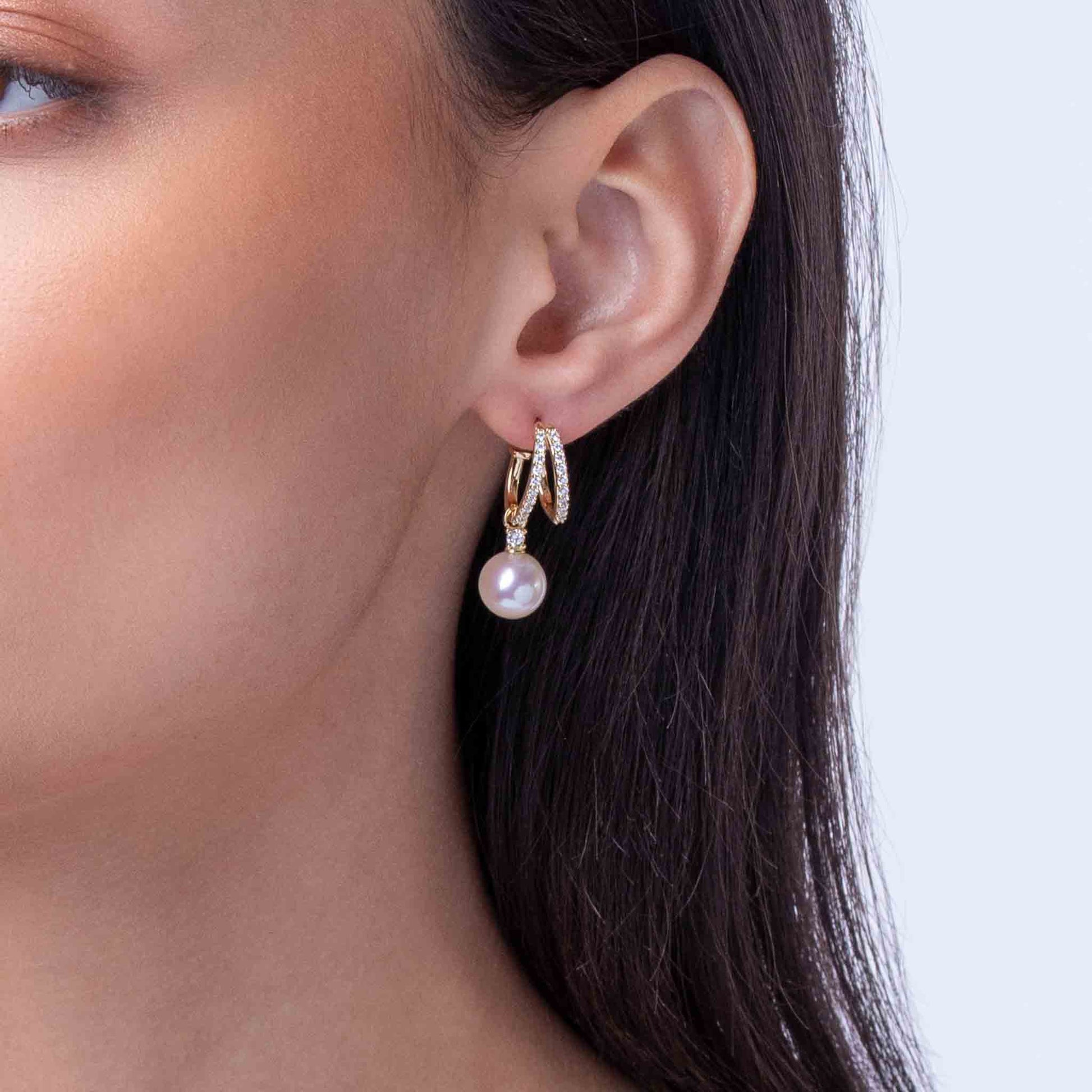 Yellow Gold / White Japanese Akoya 