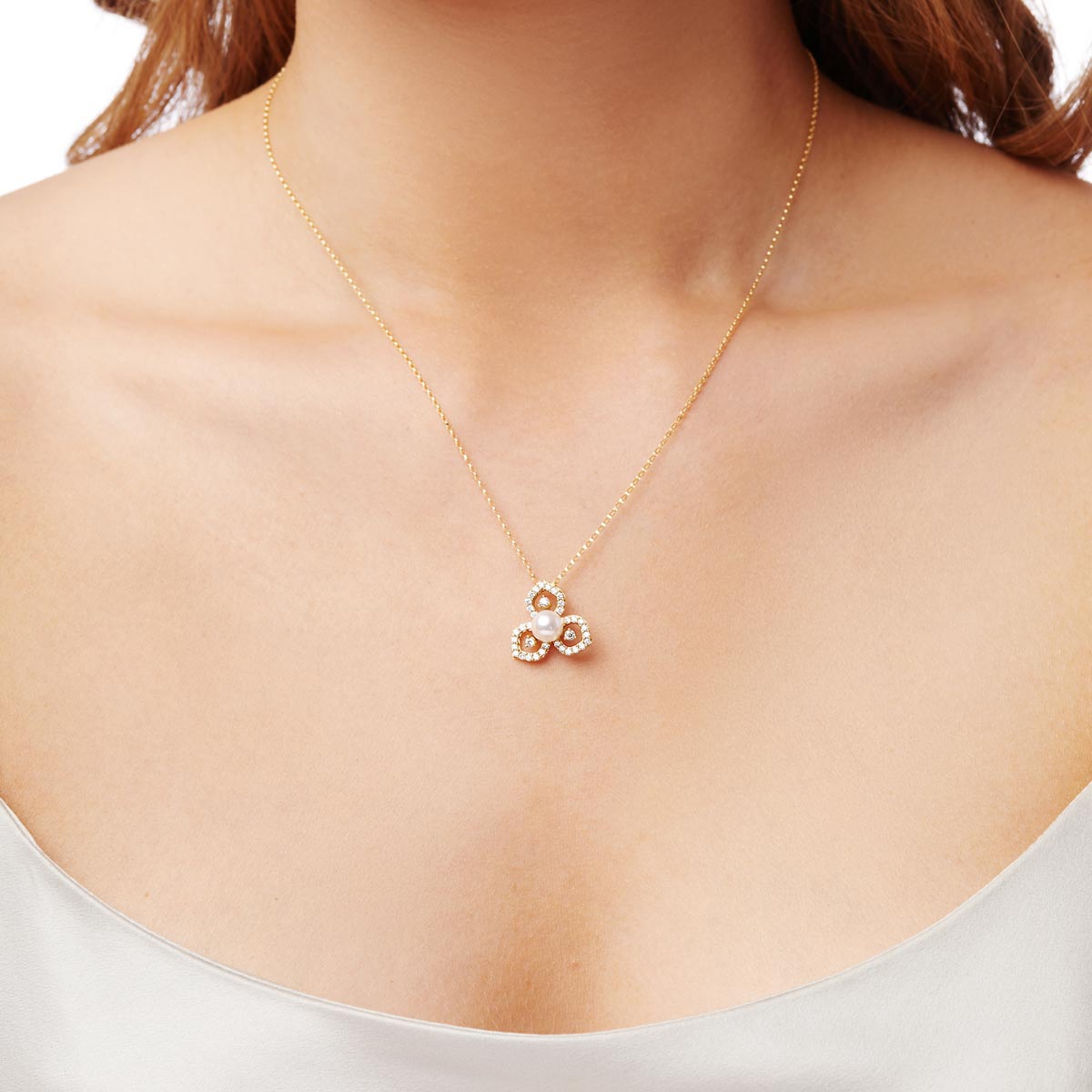 Yellow Gold / White Japanese Akoya