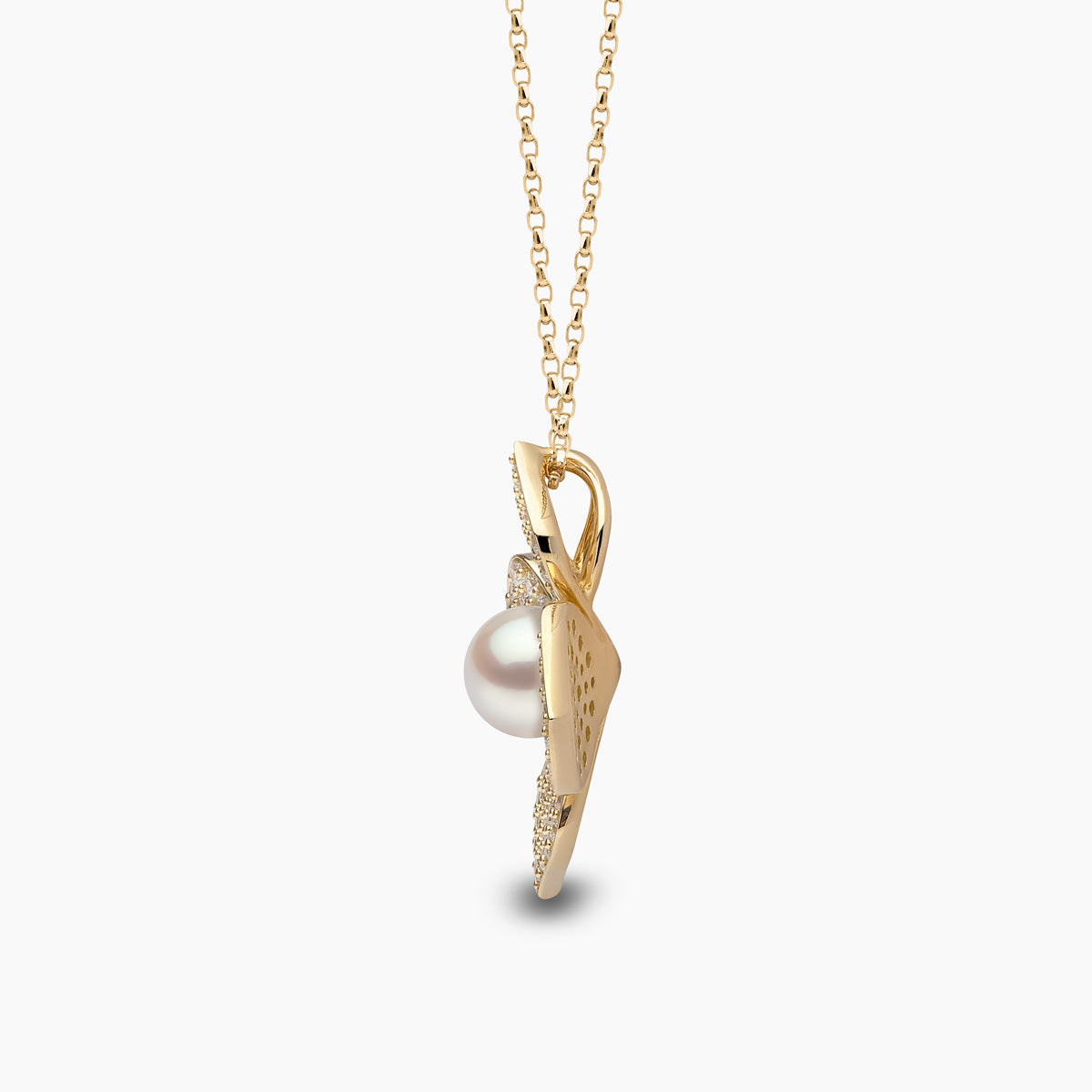 Yellow Gold / White Japanese Akoya