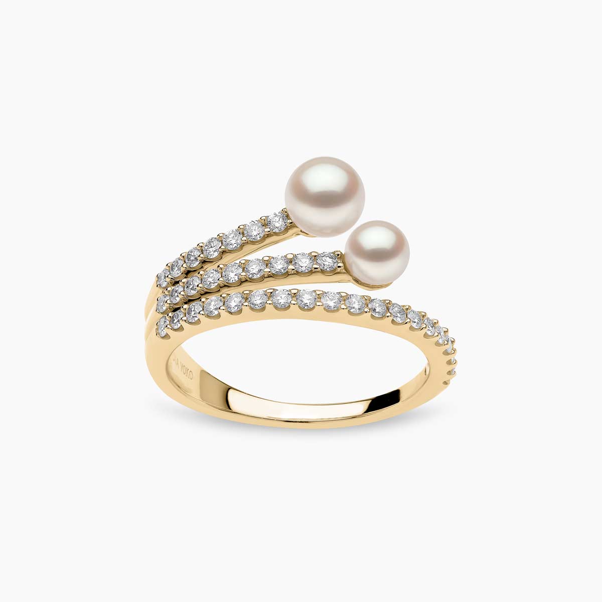 Yellow Gold / White Japanese Akoya