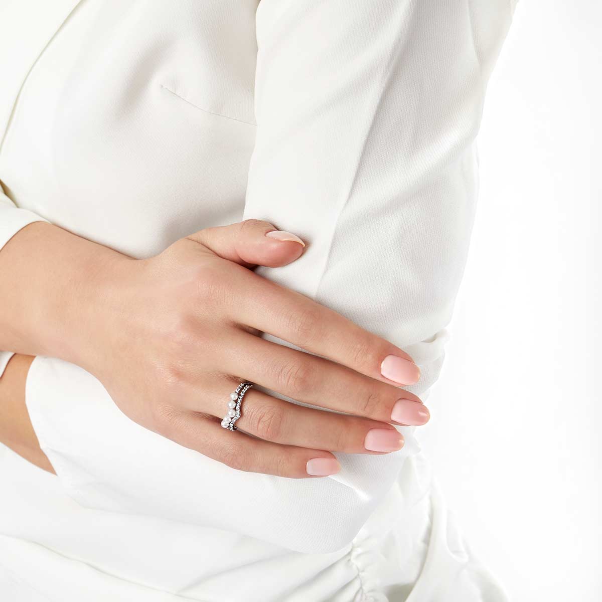 White Gold / White Japanese Akoya