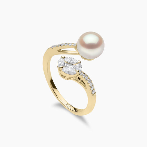 Yellow Gold / White Japanese Akoya