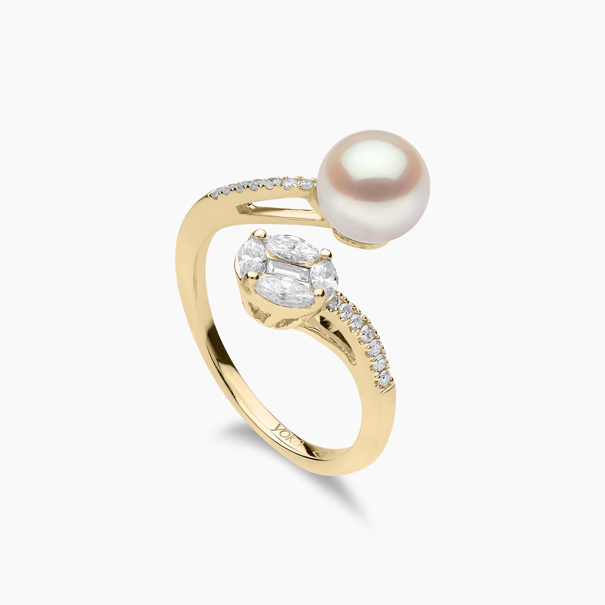 Yellow Gold / White Japanese Akoya