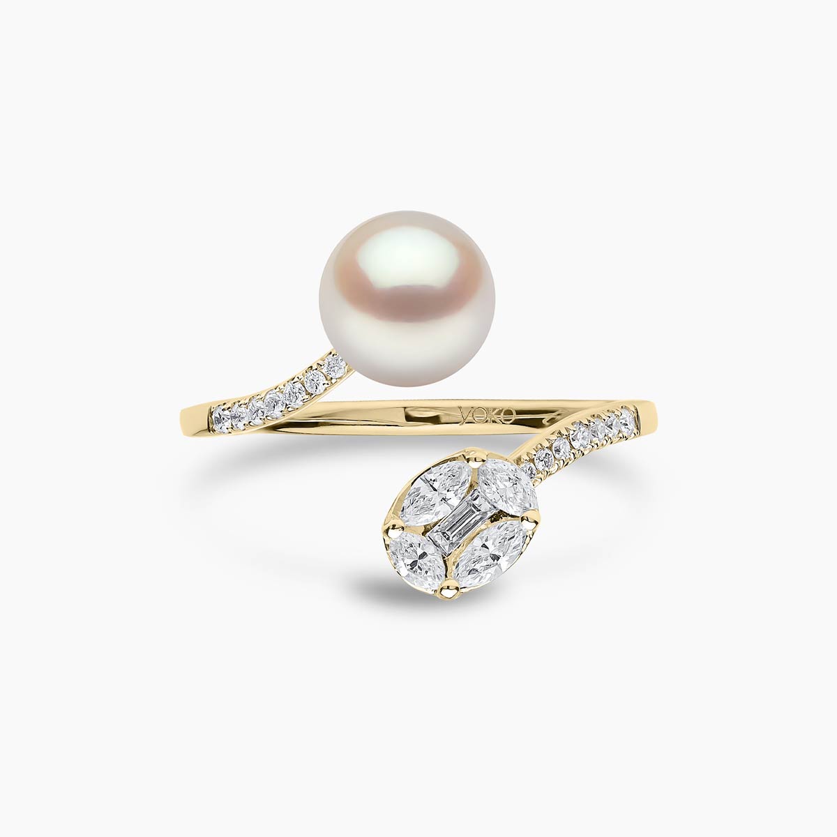 Yellow Gold / White Japanese Akoya