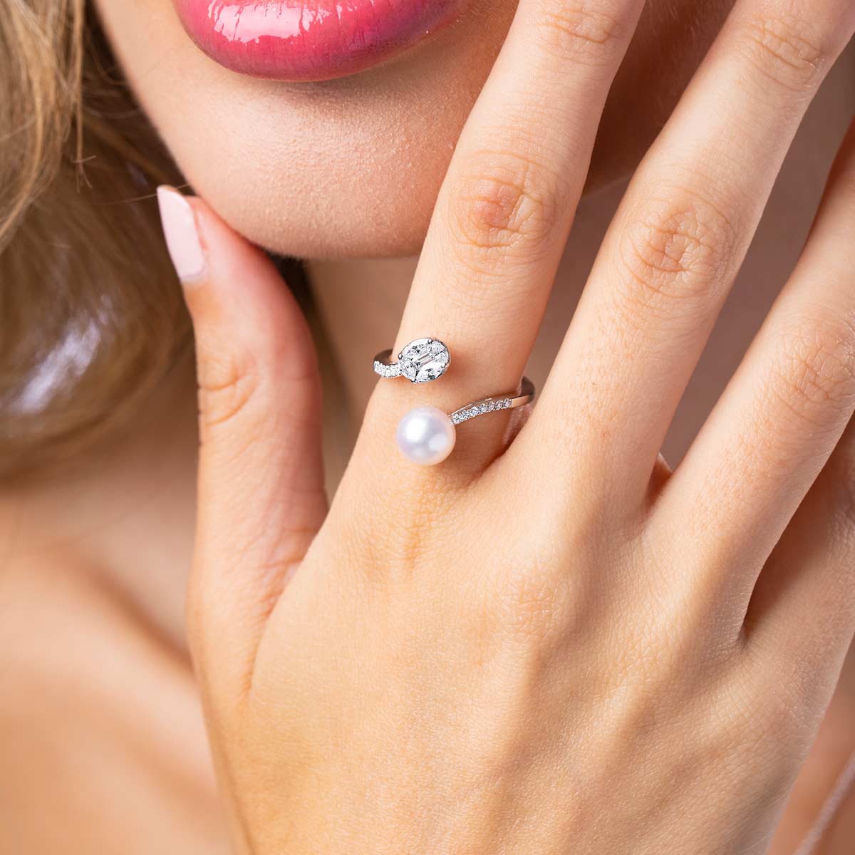 White Gold / White Japanese Akoya