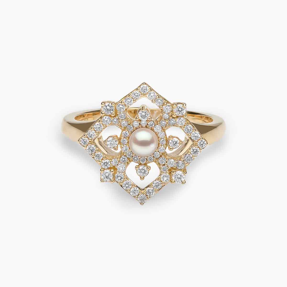 Yellow Gold / White Japanese Akoya