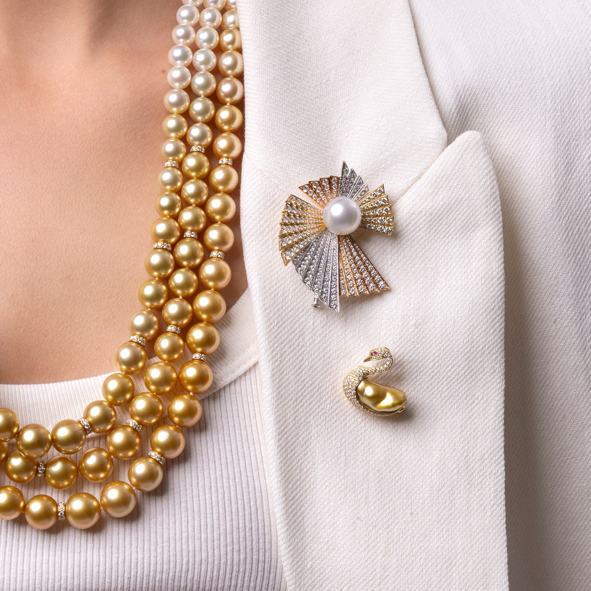 Yellow Gold / Golden Indonesian South Sea 