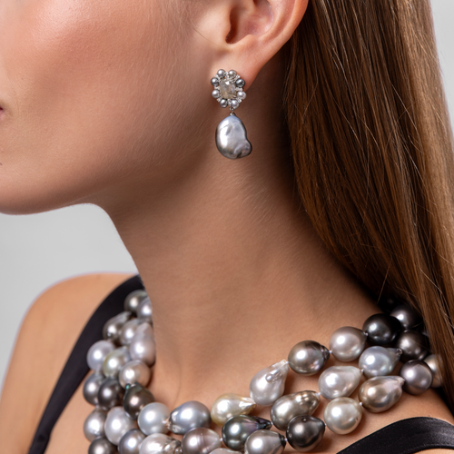 Platinum / Black Tahitian