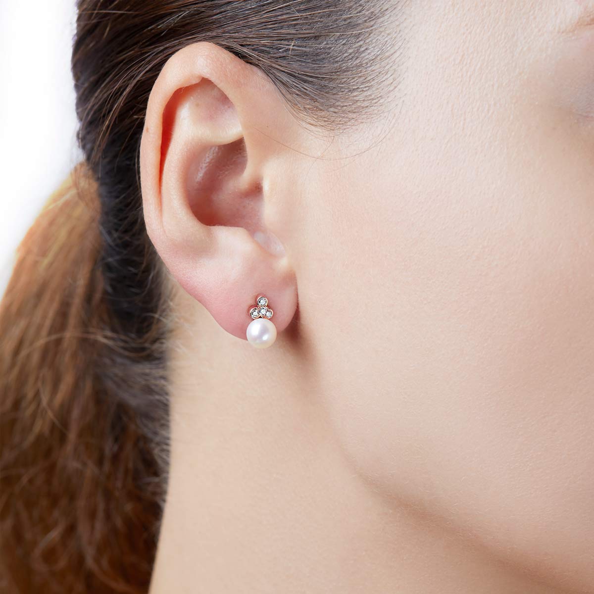 Rose Gold / White Freshwater