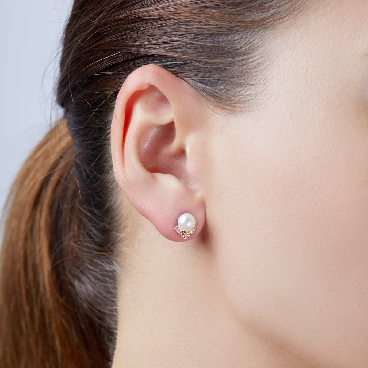 Rose Gold / White Freshwater