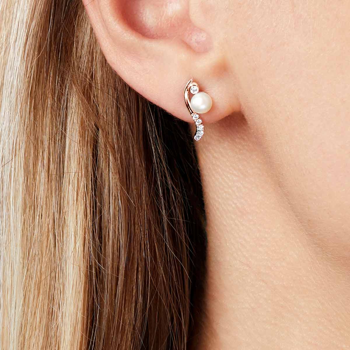 Rose Gold / White Freshwater