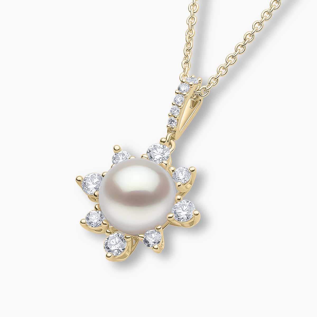 Trend 18K Gold Freshwater Pearl and Diamond Star Pendant