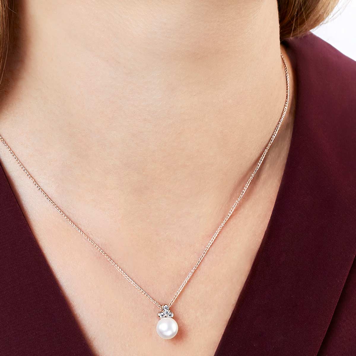 Rose Gold / White Freshwater 