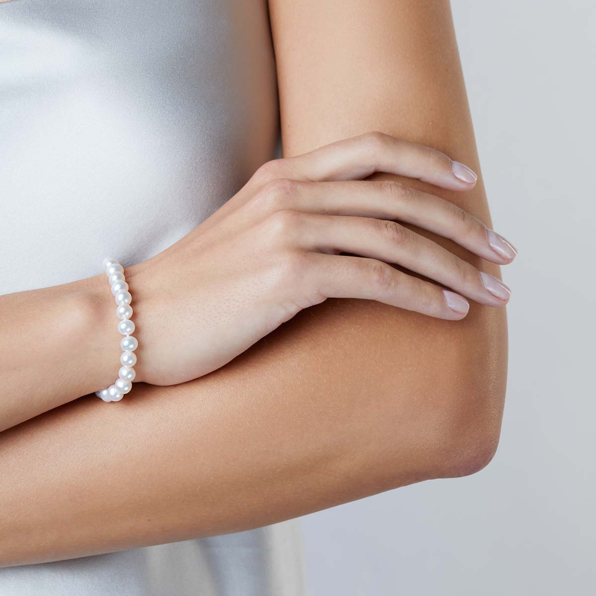 Yellow Gold / White Freshwater / 6mm