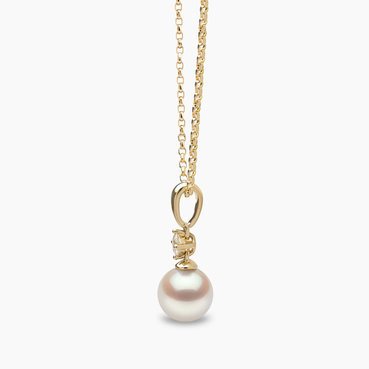 Yellow Gold / White Japanese Akoya