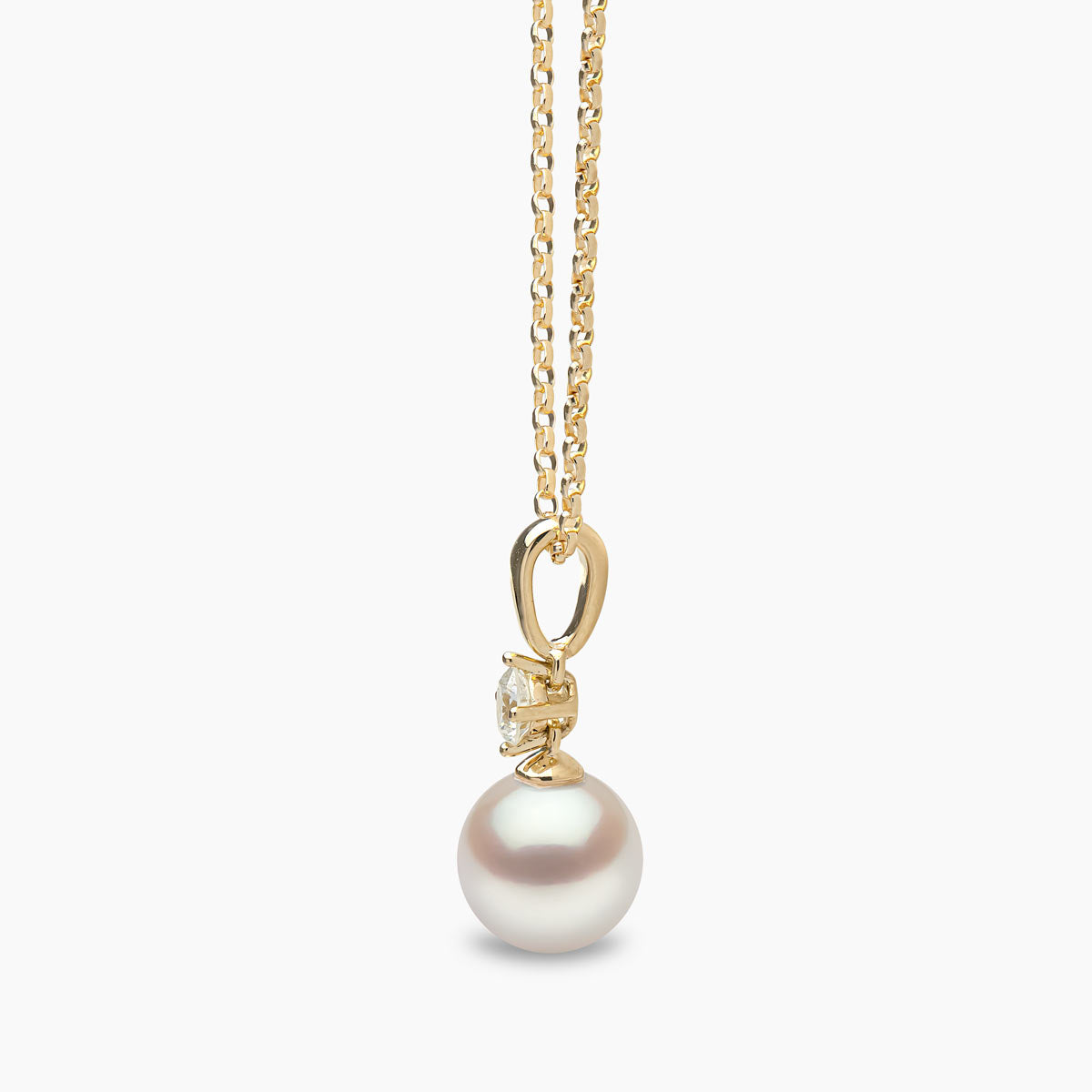 Yellow Gold / White Japanese Akoya